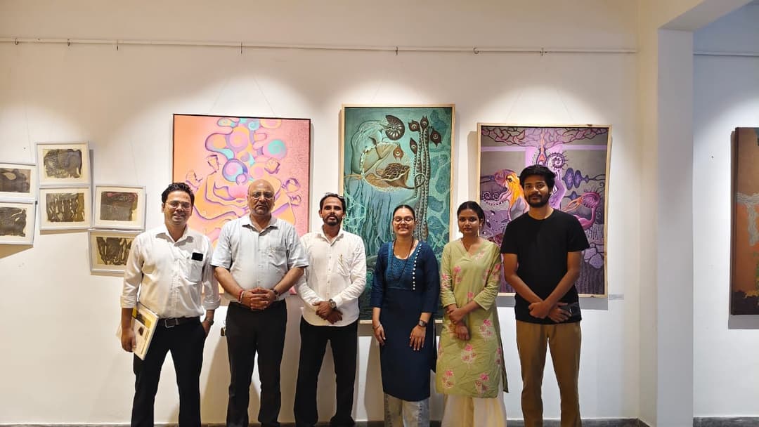 कला प्रदर्शनी “कंटूर्स ऑफ इमेजिनेशन – ओपन कॉल एग्ज़ीबिशन 2026” का गरिमामय समापन